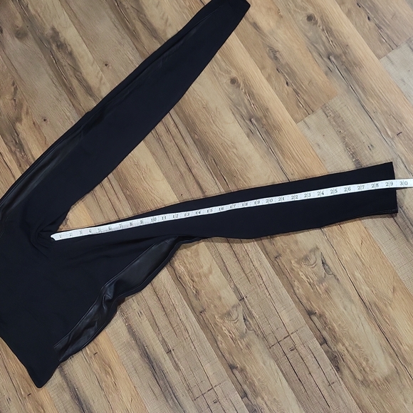 ATHLETA Black Faux Leather Tux Metro Leggings Pants with Back Pockets 456940 - Picture 9 of 13